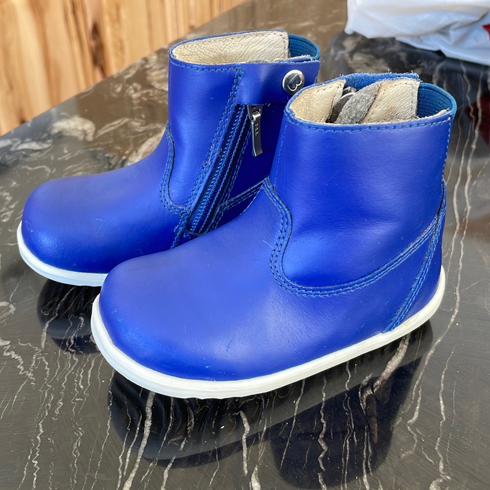 Like New Bobux Paddington Waterproof Ankle Boot Size 21 Euro
